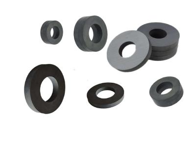 China Kundengebundenes ISO9001 Ferrit Ring Magnet Black NdFeB Ring Magnet Rustproof zu verkaufen