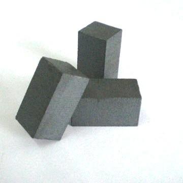 Cina Magnete duro del blocchetto della ferrite di SrO 6Fe2O3 per il telaio del tessuto in vendita