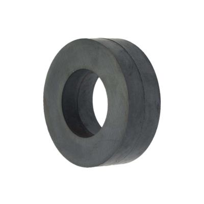 China Kundengebundene Hochleistung Holzkohlen-Gray Ring Ferrite Magnet ISO TS16949 zu verkaufen