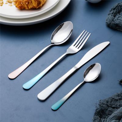 China Viable High Quality Mirror Polishing Customize Colors Spray Painting 4 Pcs Stainless Steel Blue Pink Gray Cutlery Set for sale