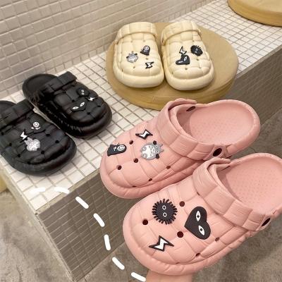 China 2022 Fashion Style Women Eva Slides Round Soft Ladies Slippers Indoor Home Garden Platform Clogs for sale