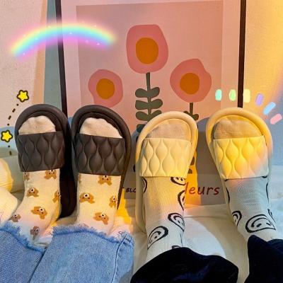 China Cushioning 2022 Fashion Designer Slides Ladies Indoor Bedroom Slippers Casual Slippers For Women for sale