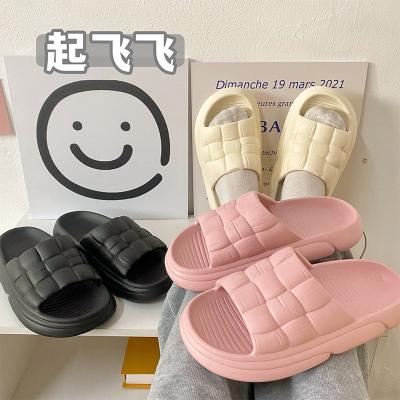 China Waterproof High Quality Ladies Comfortable Eva Indoor Home Slippers Massage Slippers For Women Sliders Sandal for sale