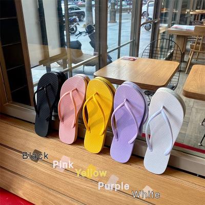 China Cushioning Flip Flops Wholesale Indoor Outdoor Beach Slippers Women Soft Flat Shoes Flip Flop For Women for sale