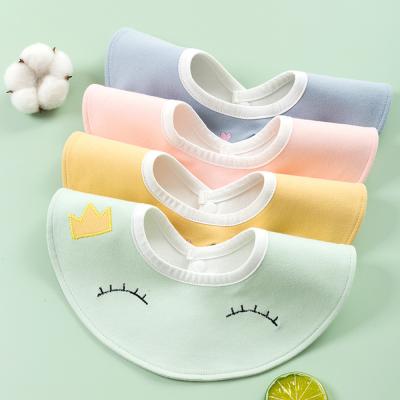 China Design Washable Cute Newborn Baby Pure Cotton Bibs Waterproof Baby Rotating 360 Degree Round Decorative Collar Baby Saliva Towel for sale