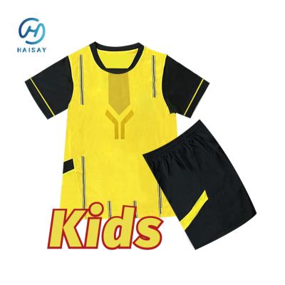 Chine Les maillots de football pour enfants en polyester de 145 grammes Le choix parfait pour une performance optimale à vendre