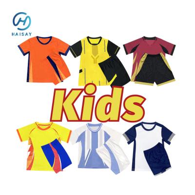 Chine Des maillots de football pour enfants respirants en tissu séché rapide Poids 145gm à vendre