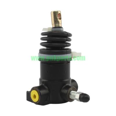 China 020543t1 Brake Cylinder Massey Ferguson Tractor Slave Cylinder Agco Mf630 Mf640 Mf650 Mf660 Mf680 for sale