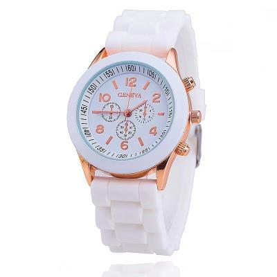 China Fashion Couple Watch Sports Women Quartz Watch Silicone Watch Women Luxury Clock à venda