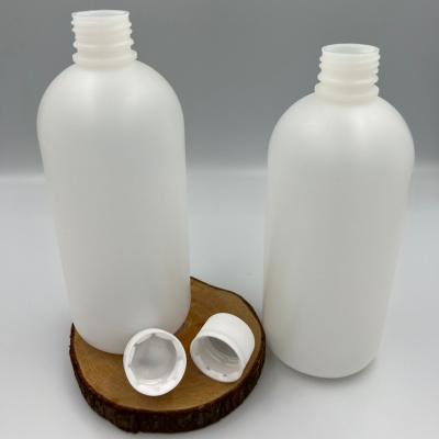 China Medicine Bottle Plastic Round 500ml PE Alcohol Ethanol Sanitization Bottle With Closure for sale