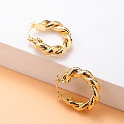 China FASHIONABLE 18k Gold Plated Earrings Amazon Funky Earrings Hollow Out Women Jewelry Brass Earrings for sale