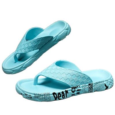 China Fashion Yunbu Trend Produces Cheap Men's Outdoor Flat Flip Flops Plastic Slippers for sale