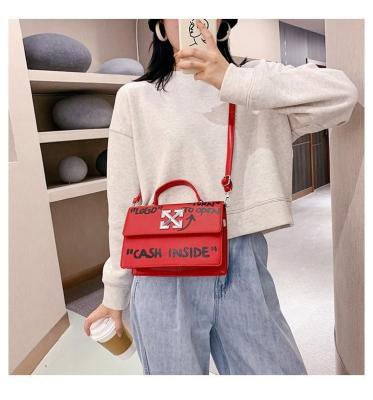 China Fashion graffiti lady bag handbag in 2020 wholesale china factory sale designer purse handbags for women for women for sale