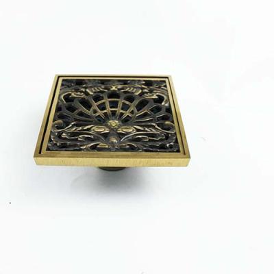 中国 All copper drainage floor drain with classical pattern Electroplated Lightweight 販売のため