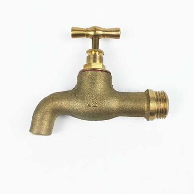 Cina High quality heavy duty brass faucet kitchen basin faucet in vendita