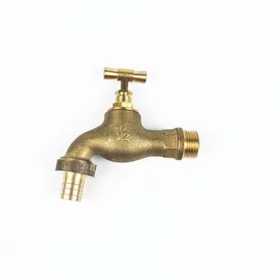 중국 Heavy Duty Kitchen Brass Faucet Outlet Port Single Handle Wall Mounted 판매용