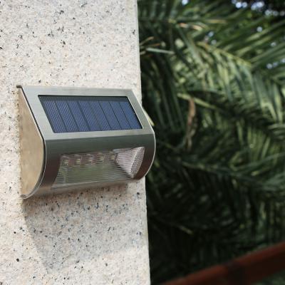 China Polycarbonate High Brightness Solar Stair Lights Wall Lights For Deck Path And External Wall for sale