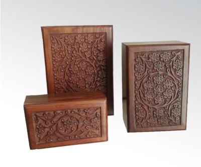 China Can Be Customized Best Selling High End Online Human Adult Wooden Cremation Urn for sale