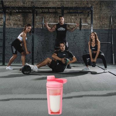 China Viable Wholesale Gym Logo Fitness 2oz Shaker Water Bottle 600ml Plastic Custom Protein Shakers Bottles With Mixing Ball for sale