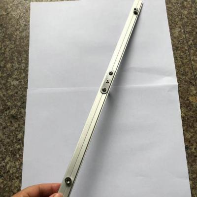 China Ein Satz von T-Lock-Fensterzubehör für die europäische Standard-Aluminiumlegierung zu verkaufen