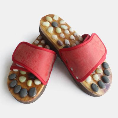 China Indoor Red Foot Acupuncture Foot Massager Sandals With Stones And Jade Wood for sale