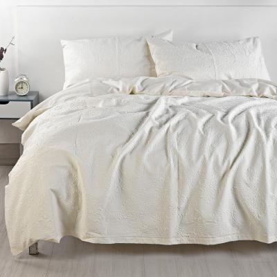 China Customizable Designed New Color Disposable Luxury Polyester White Queen Comforter Duvet Cover Set for sale