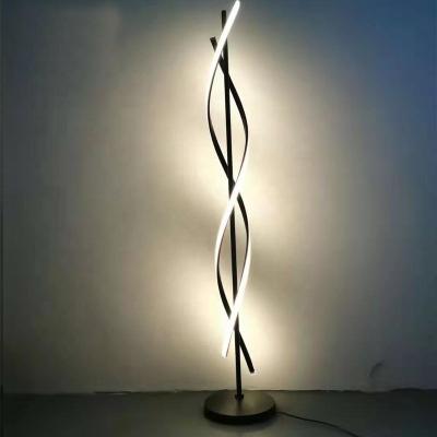 China 2020 New EUROPEAN Warm White Spiral Floor Lamp Modern Design Creative Customized Simple Coating LED Standing Light For Indoor Application for sale