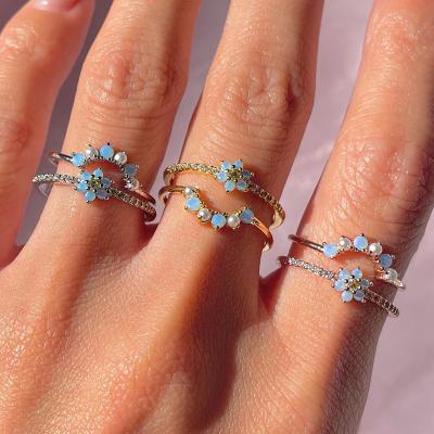 China 2022 CLASSIC Brass Gold Plated Sapphire Finger Ring Jewelry Rings Blue 2Pcs/Sets Pearl Micro-Inlaid Zircon Flower Rings For Women for sale