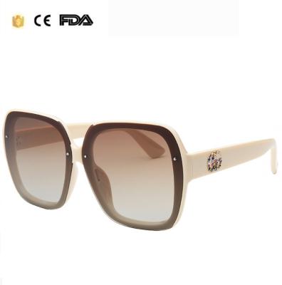 China Fashion Sunglasses Heart Shape Sunglasses For Women G Brand Design 2020 Sunglasses for sale