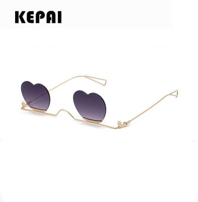 China Fashion Sunglasses Shape Logo OEM Custom Logo Cheap Wholesale Beautiful Nice Heart Shape Sun Glass Women Sunglasses for sale