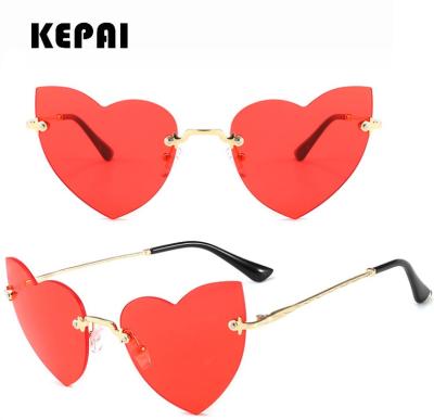 China Fashion Sunglasses Heart Shape Frame Glitter Metal Temple Sunglasses, Heart Sunglasses Women for sale