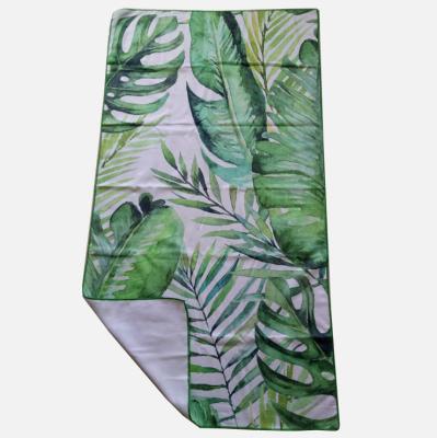 China Hypoallergenic Towel Maker Printed Microfiber Beach Towel 75*150cm Custom Pattern for sale