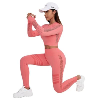 China Breathable Ladies Active Wear Long Sleeves Yoga Suit Fitness Sports Custom Yoga Set For Women for sale