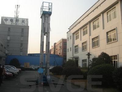 China Multi Mast-Aluminiumarbeitsbühne, 14m ein Mann-Aufzug mit Last 200kg zu verkaufen