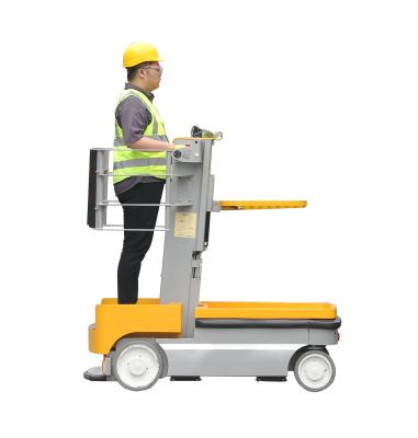 中国 SP50 Order Picker Lift 5 Ft Turning Radius for Fast / Warehouse Operations 販売のため