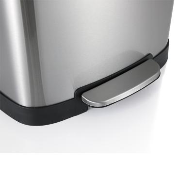 China Anti Smudge Soft Step Stainless Steel 13 Gallon Trash Can for sale