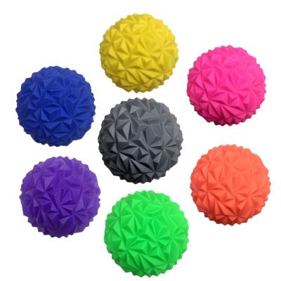 China Spiky Massage Ball set Spiky balls Peanut Hedgehog Ball Fascial Ball Handheld Roller  Steel Ball Massager en venta