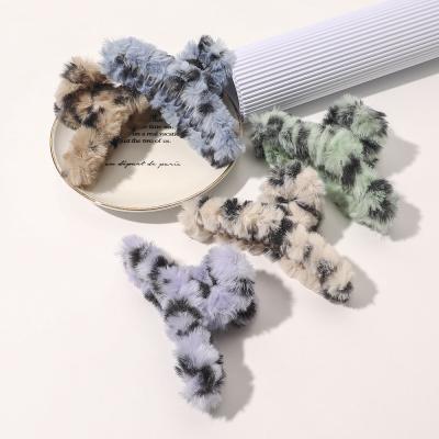 China Big CINS Hip Hop Leopard Claw Fur Claw Clip 12cm Winter Strong Plush Women's Hair Clip Winter Strong Hair Clip for sale