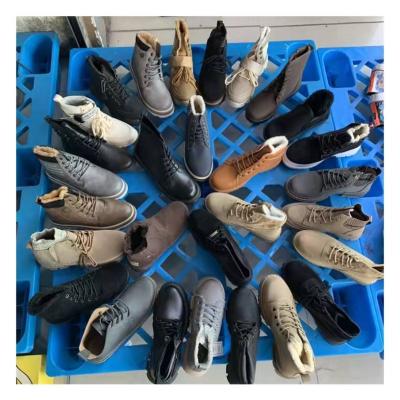 China Fashion Trend MD1142 Unique High Top Anti-skid Winter Velvet Cotton Shoes Men's Shoes Store Warm Ankle Snow Winter Boots for sale