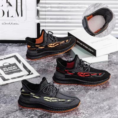 China Fashion trend F-88 2020 new stylish lightweight casual leather shoe for men bangs black sneakers for sale