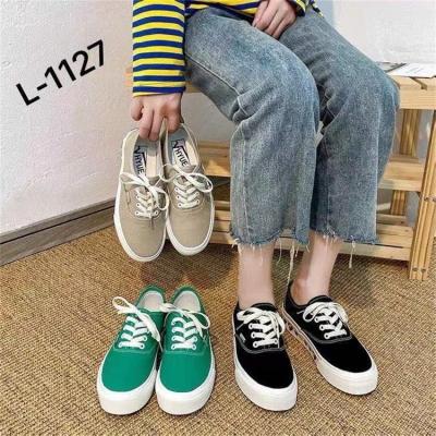 China Fashion trend L-1127 shares, small white shoes 2021 retro Hong Kong style student canvas shoes new love bottom shoes for sale