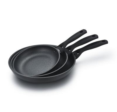 China Pan Set Hot Selling Viable Non-Stick Quality Amazon Frying Pans And Pans Aluminum General Use For Gas And Induction Cooker for sale