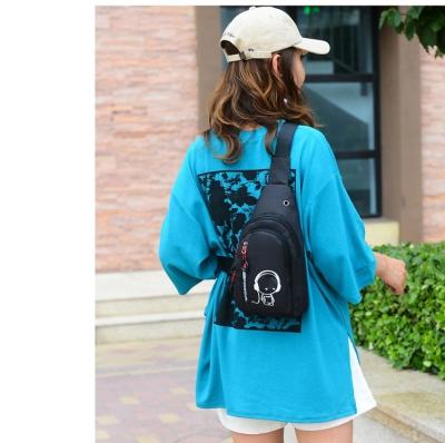 China Outdoor sports travel hiking casual 2020 camping chest bag cross-body bag sports oxford cross-body bag for women for sale