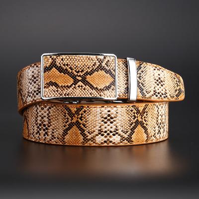 China Cowhide 3.5cm Width Cover Genuine Leather Snake Buckle Style Leather Auto Belt for sale