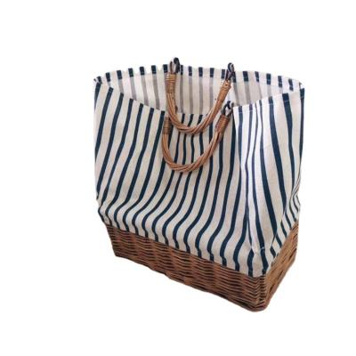 China Others Large Capacity Straw Handmade Bag Striped Patchwork Rattan Bag Handbag Beach Women's Vacation Bag for sale