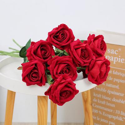 China Customized Durable Bridal Bouquet Fabric Eco - Friendly Artificial Wholesale Silk Rose Bouquet Flowers for sale