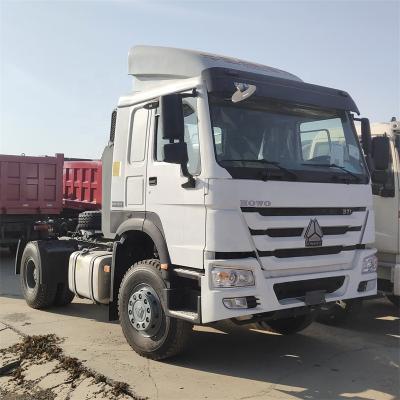 中国 Main Power Tractor Head Truck Sinotruk 4 X 2 Howo Tractor Truck 290hp 336hp 販売のため