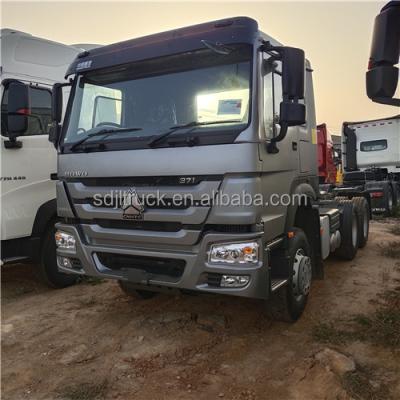 中国 Logistics transportation Tractor Head Truck 10 Wheeler Sinotruk Howo 371hp 販売のため