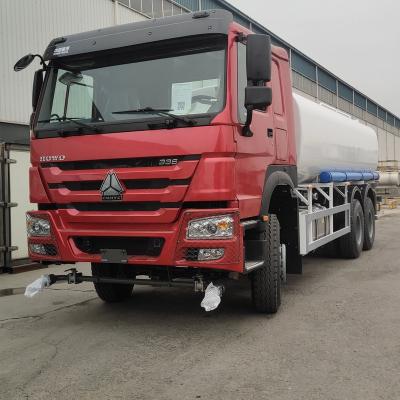 中国 Tank Water Spraying Truck 25000L Storage 14000Kg Sinotruk Howo 6 X 4 販売のため