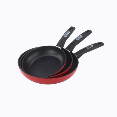 China Sustainable Red Induction Frying Pan Aluminum Breakfast Bakelite Handle Non Stick Nonstick Frying Pan for sale